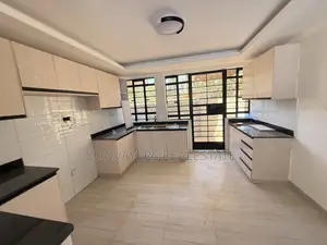 5bdrm Townhouse / Terrace in Thogoto for rent