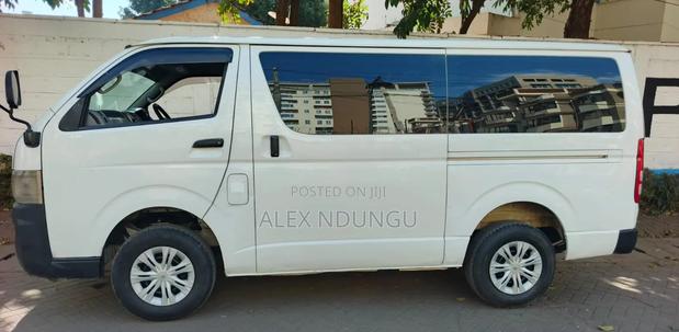 Toyota HiAce 2006 White - thumbnail 9