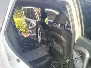 Toyota RAV4 2007 White
