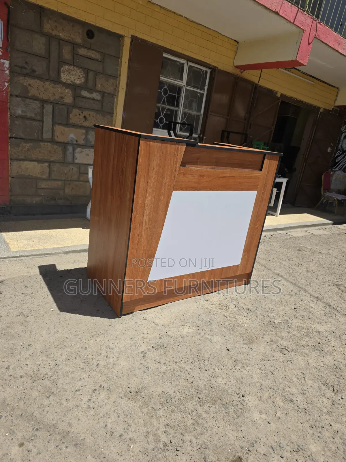 1.4 Metres Receptionist Desk