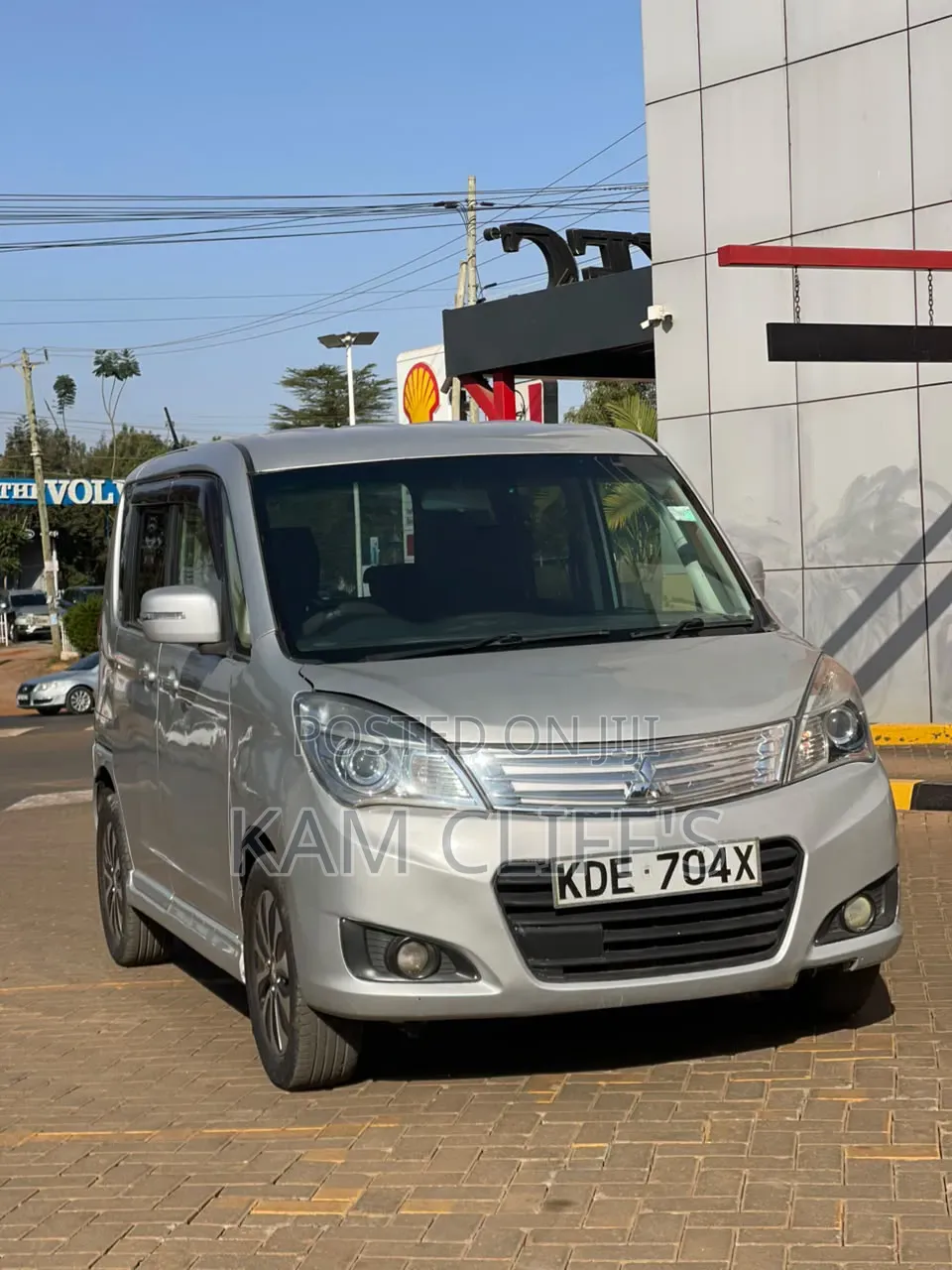 Mitsubishi Delica 2014 Silver
