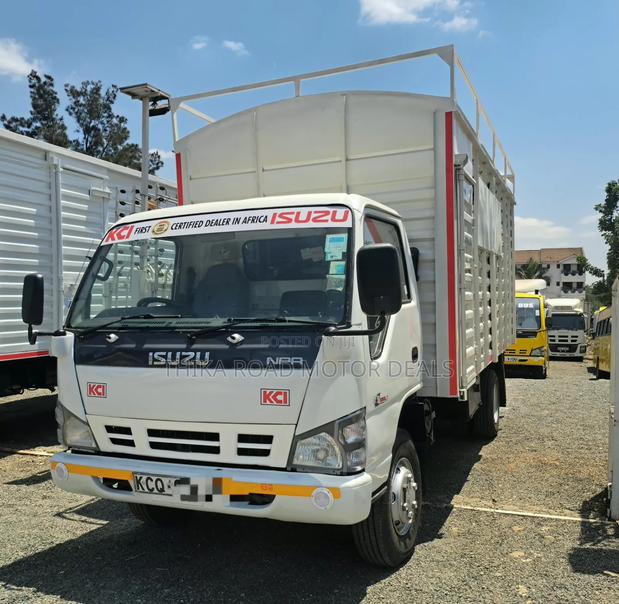 Isuzu NPR 2017 - thumbnail 3