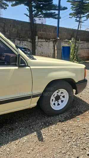 Mitsubishi L200 2004