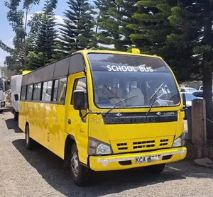 Isuzu NQR 2014 Yellow