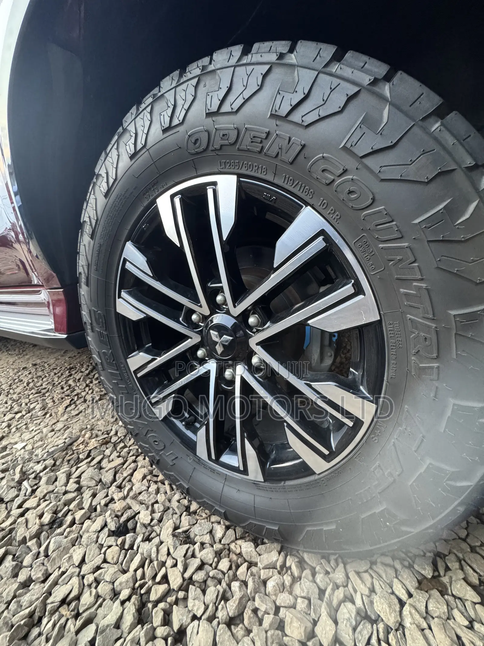 Mitsubishi Pajero Sport Exceed 2020 Maroon