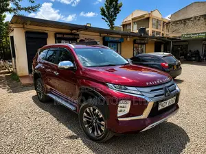 Mitsubishi Pajero Sport Exceed 2020 Maroon