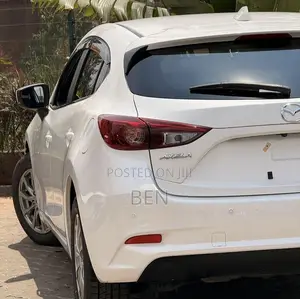 Mazda Axela 2019 Pearl