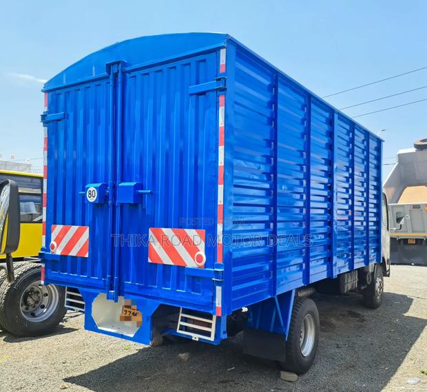 Isuzu NQR 2021 White - thumbnail 4