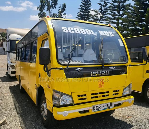 Isuzu NQR 2018 Yellow - thumbnail 4