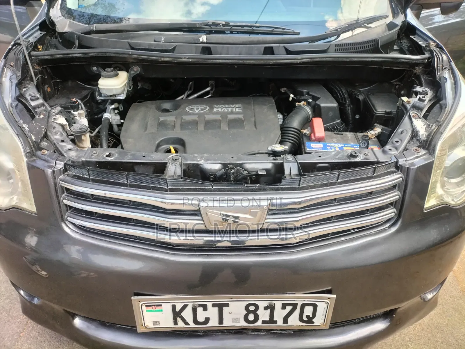 Toyota Noah 2011 Gray