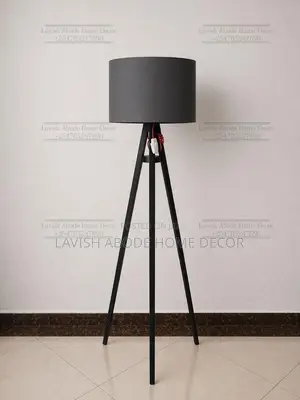 Dark Grey Tripod Floor Lamp – Modern Standing Lamp