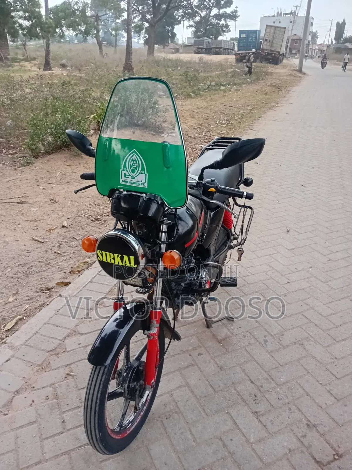 TVS HLX 125 2015 Black
