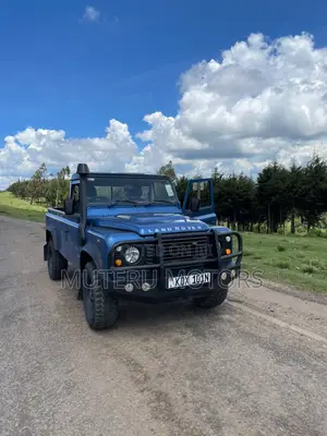 Land Rover Defender Puma 90 SW 2011 Blue