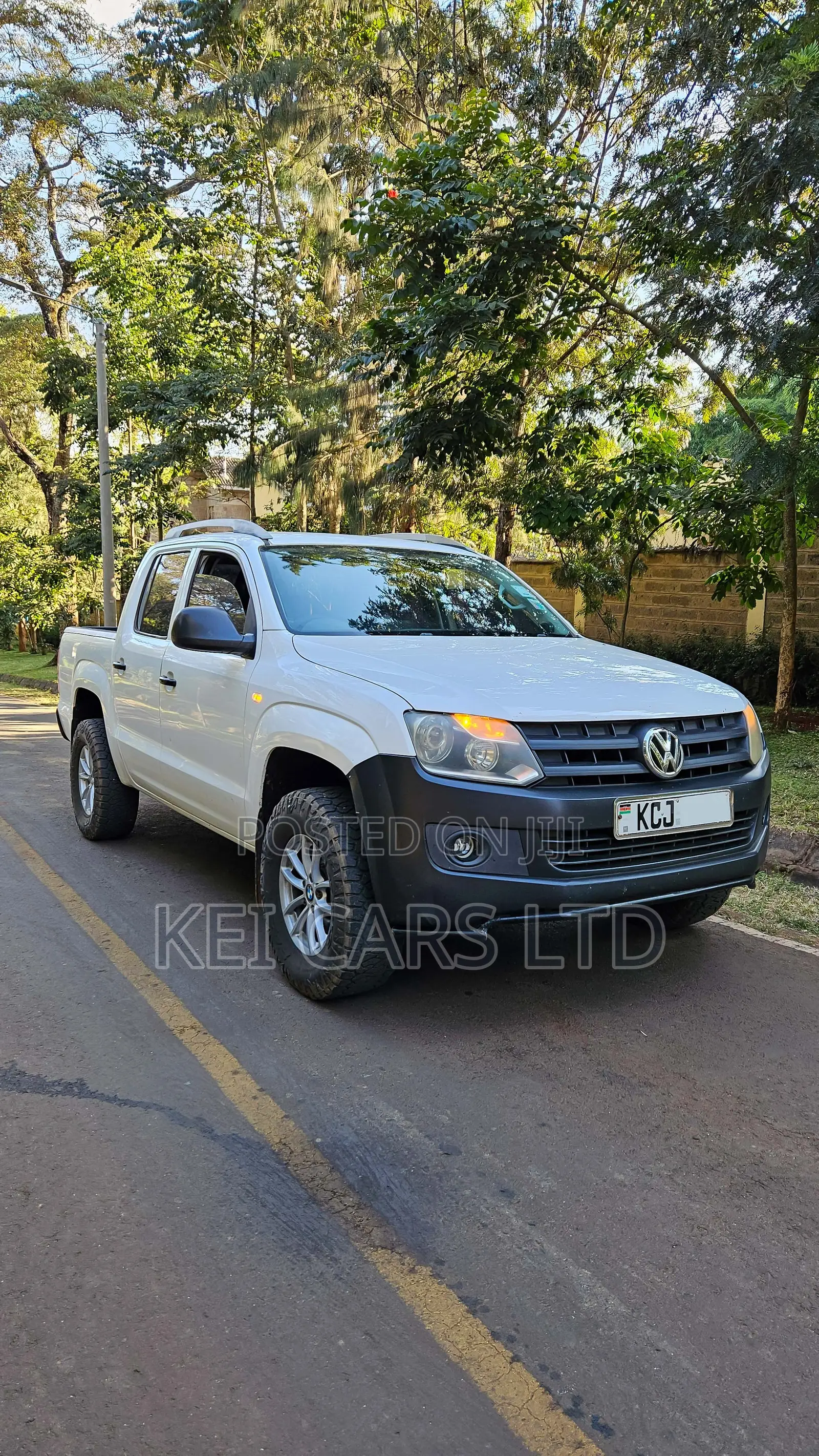 Volkswagen Amarok 2014 White