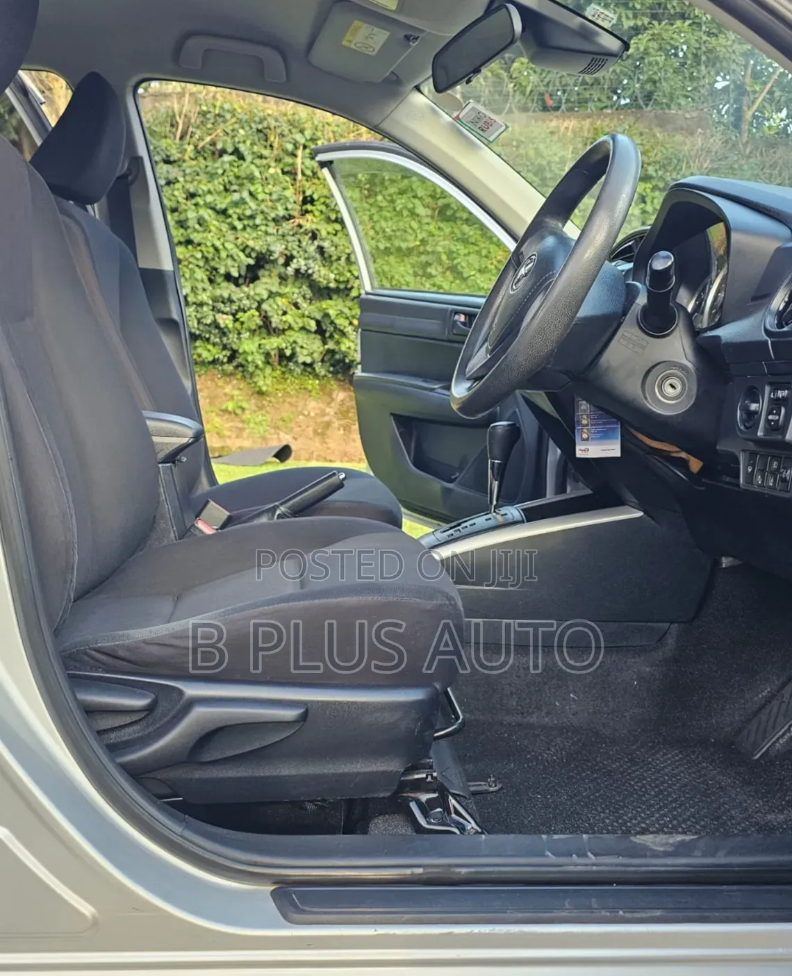 Toyota Corolla Fielder 2018 Silver