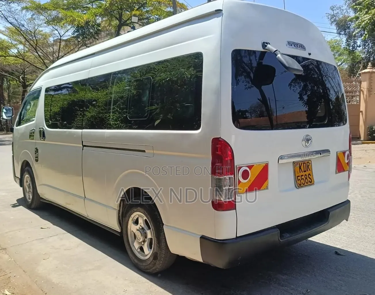 Toyota HiAce 2019 White