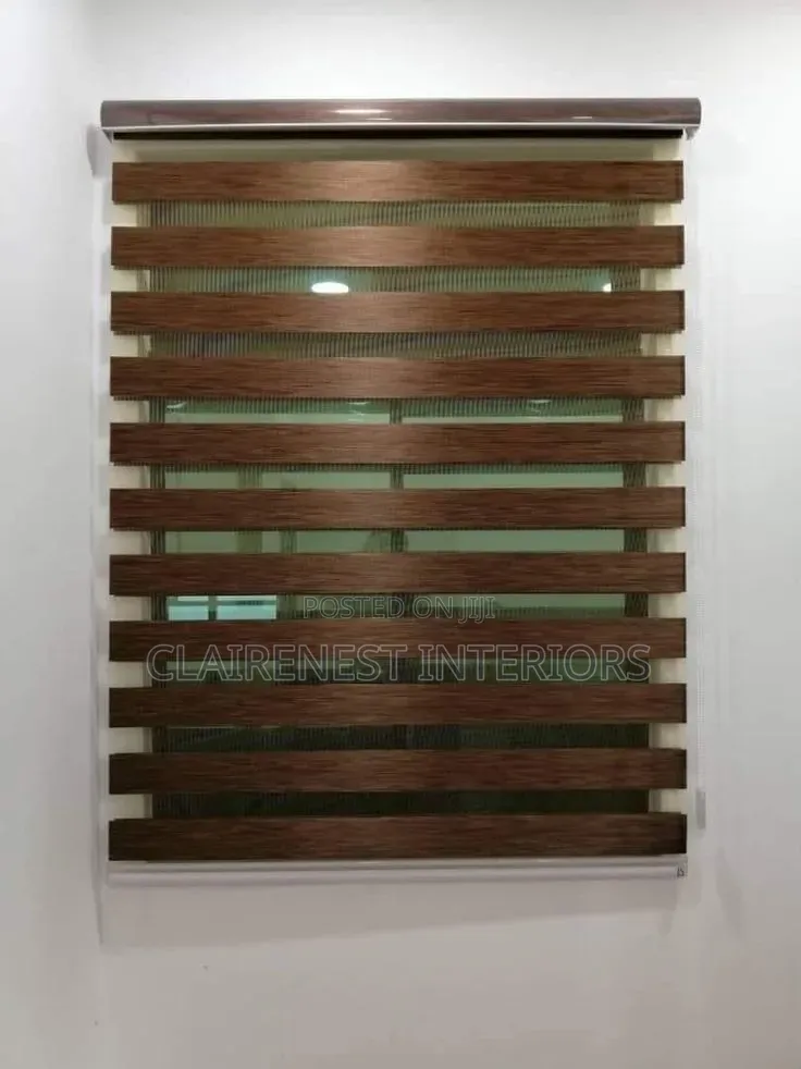 Make Your Interior More Functional With Grey and Brown Horizontalblind