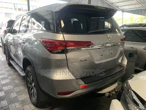Toyota Fortuner 2.8 D AWD 2019 Silver