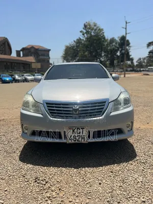 Toyota Crown 2011 Silver