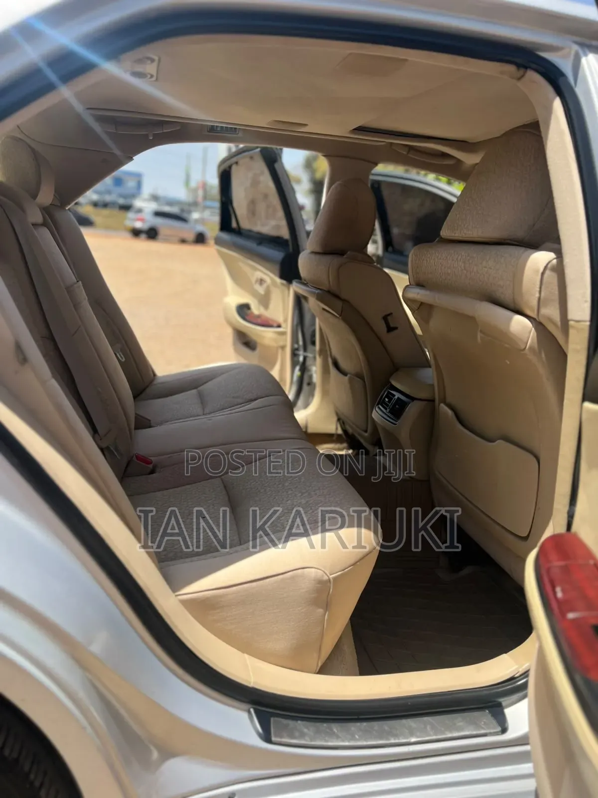 Toyota Crown 2011 Silver