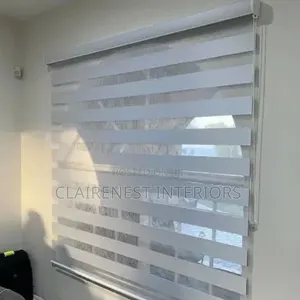 Stylish Control for Natural Daylight With Horizontal Blinds
