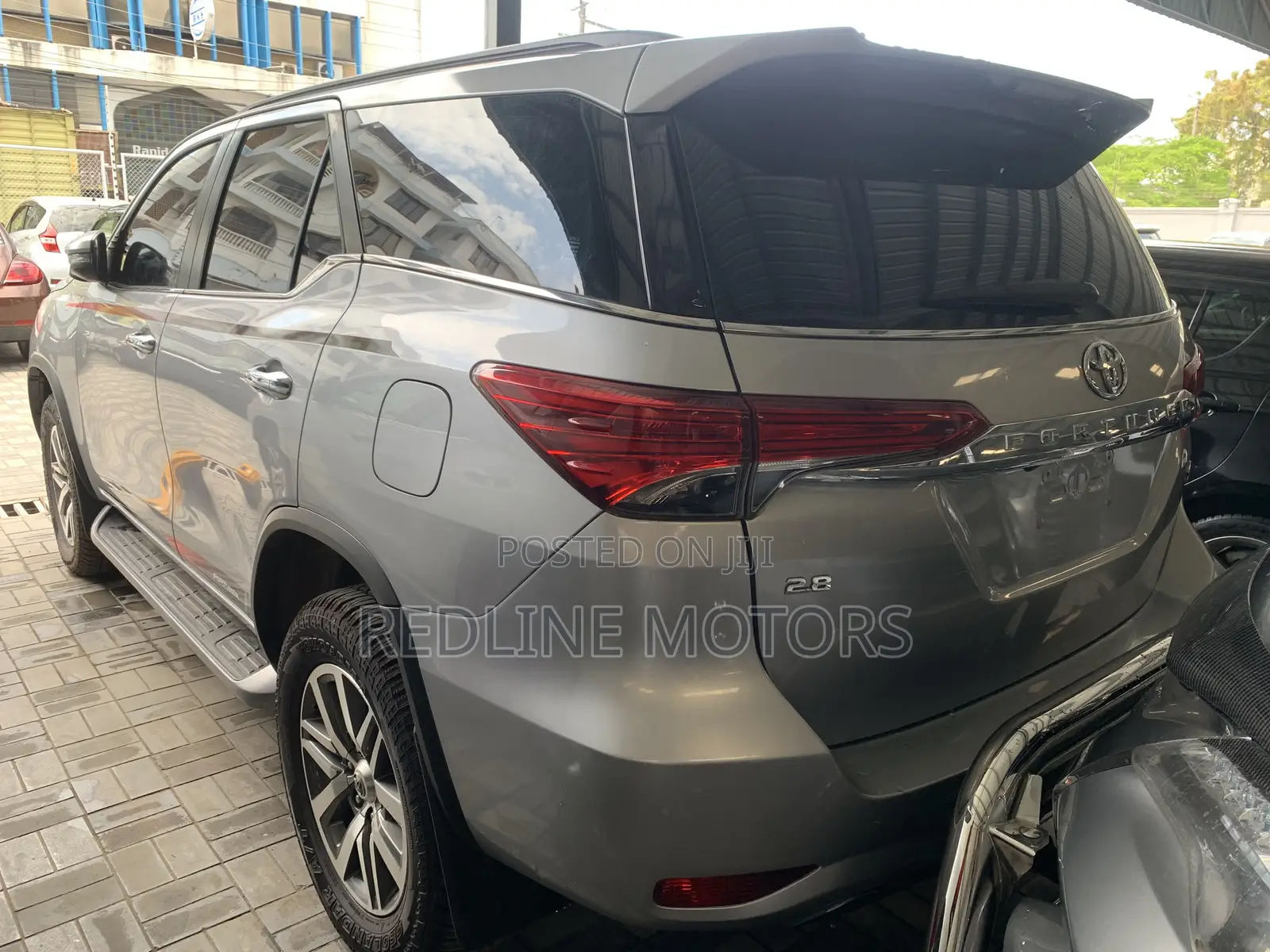 Toyota Fortuner 2.8 D RWD 2019 Silver