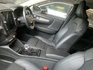 Volvo XC40 2019 White