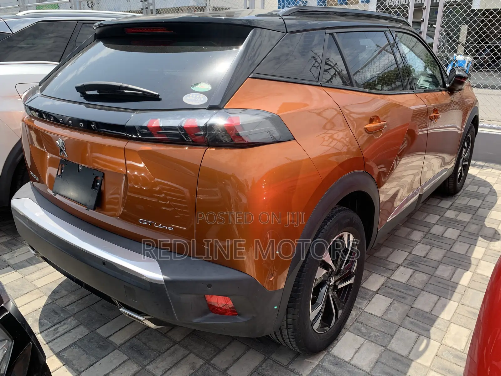 Peugeot 2008 1.2 PureTech (130 Hp) 2019 Orange