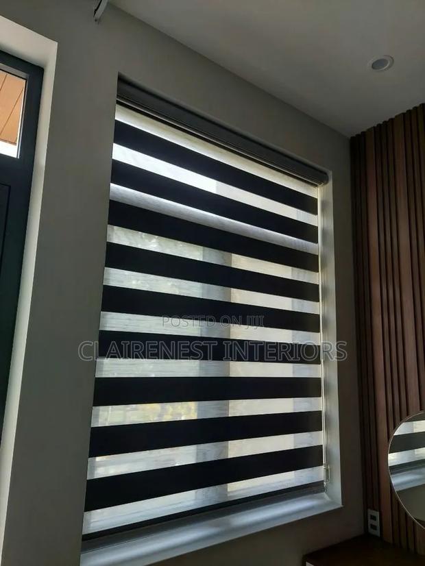Beautiful Horizontal Blinds for Restaurants - thumbnail 2
