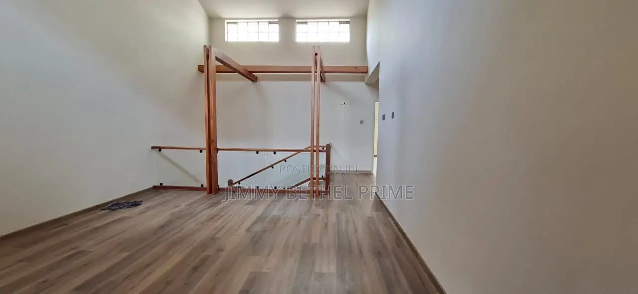 4bdrm Mansion in Spring Valley for rent