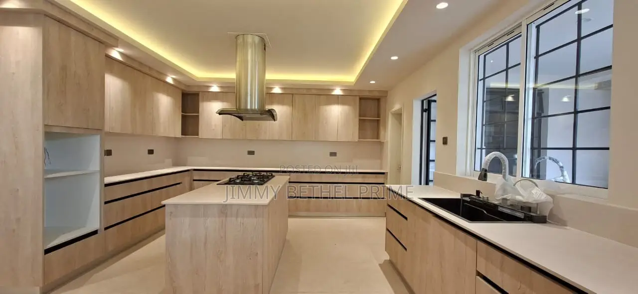 4bdrm Mansion in Spring Valley for rent
