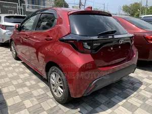 Toyota Yaris 2020 Red