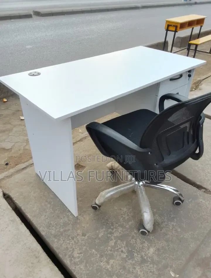 Modern Office Desk With Lockable Drawer Egornomic Mesh Chair