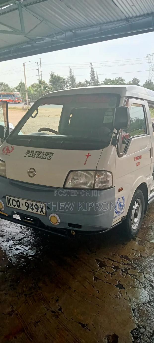 Mazda Bongo 2011 White - thumbnail 5