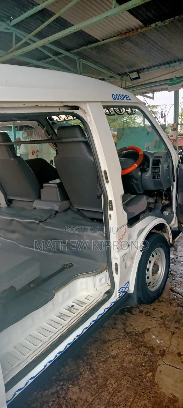 Mazda Bongo 2011 White - thumbnail 6