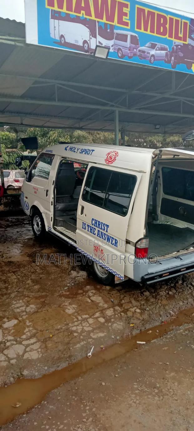 Mazda Bongo 2011 White - thumbnail 8