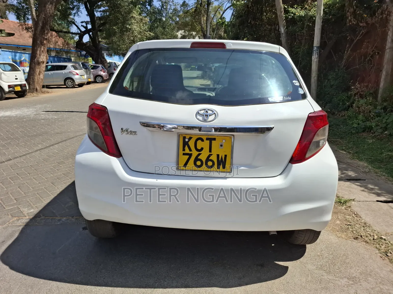Toyota Vitz 2011 White