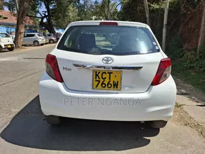 Toyota Vitz 2011 White