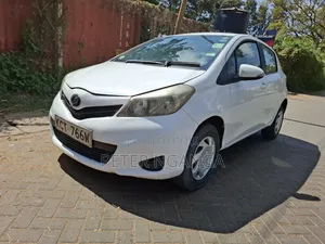 Toyota Vitz 2011 White