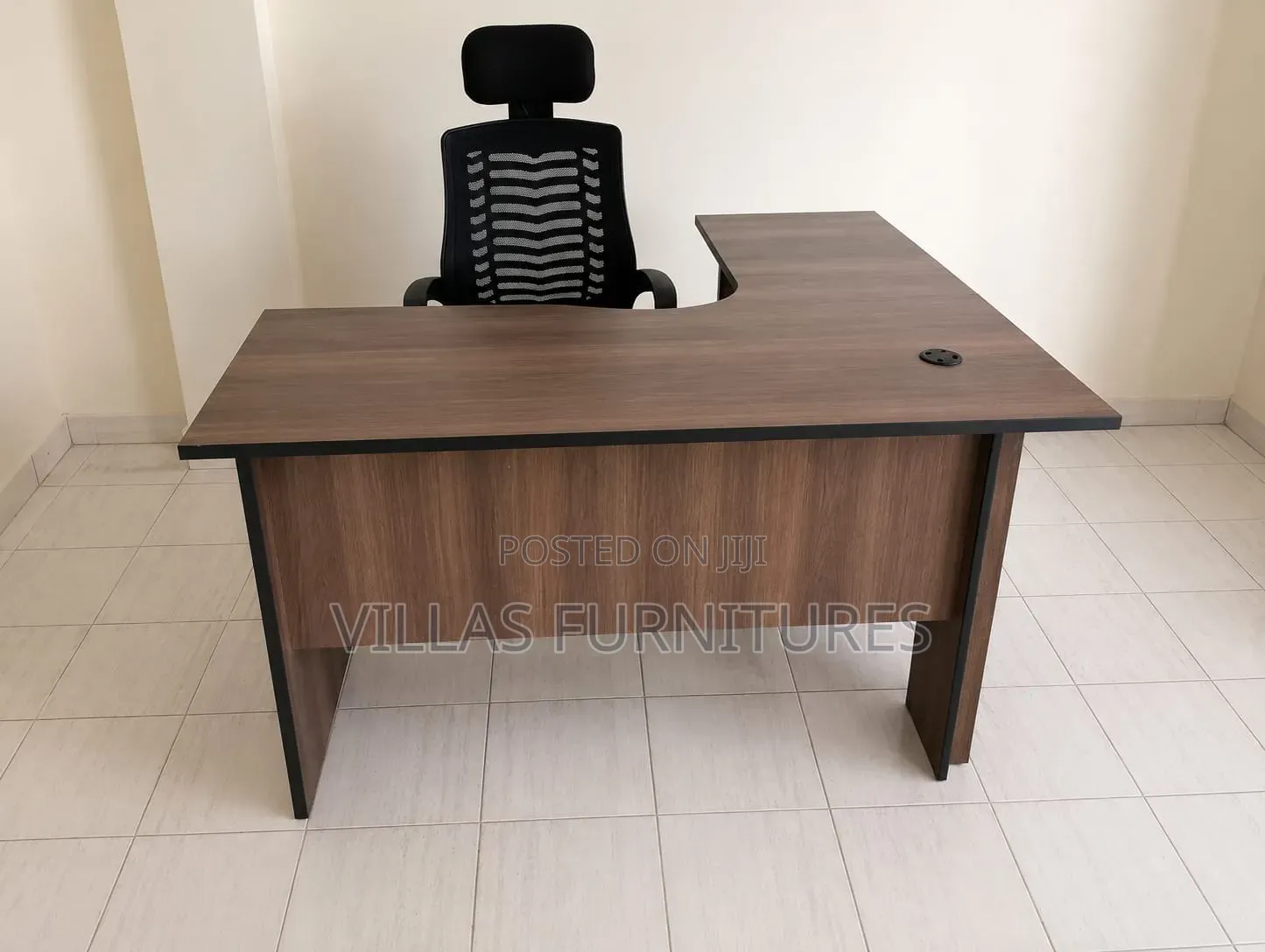 Big Curved L Shaped Desk and Chair