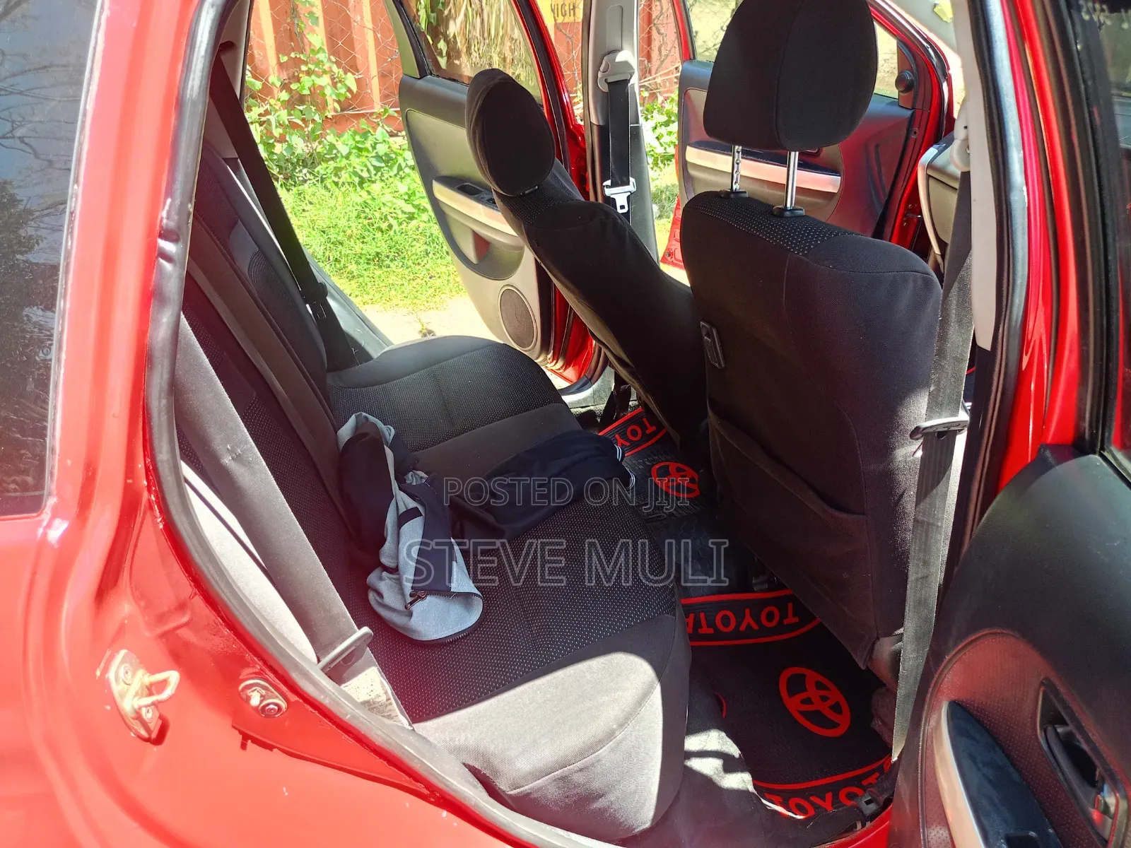 Toyota IST 2004 Red