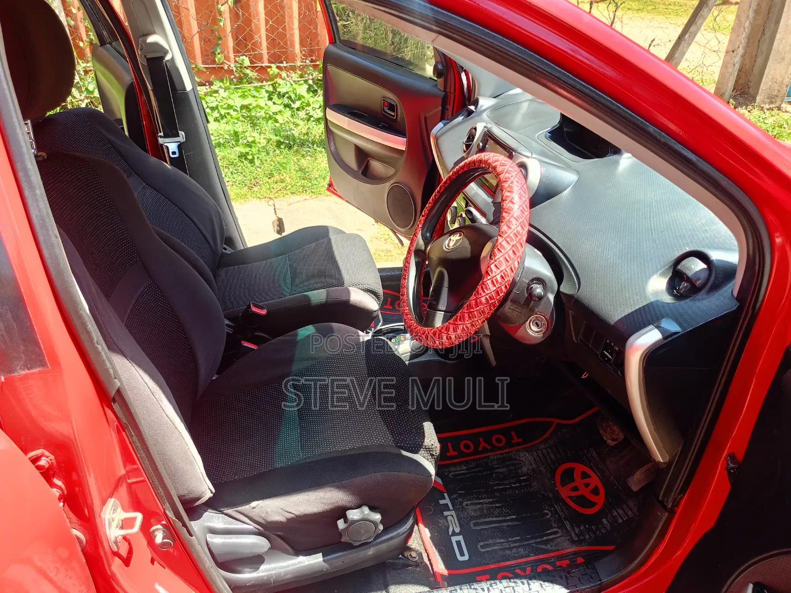 Toyota IST 2004 Red