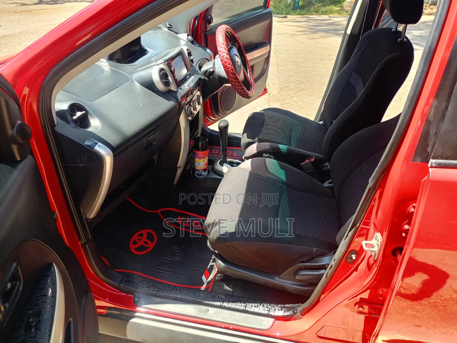 Toyota IST 2004 Red