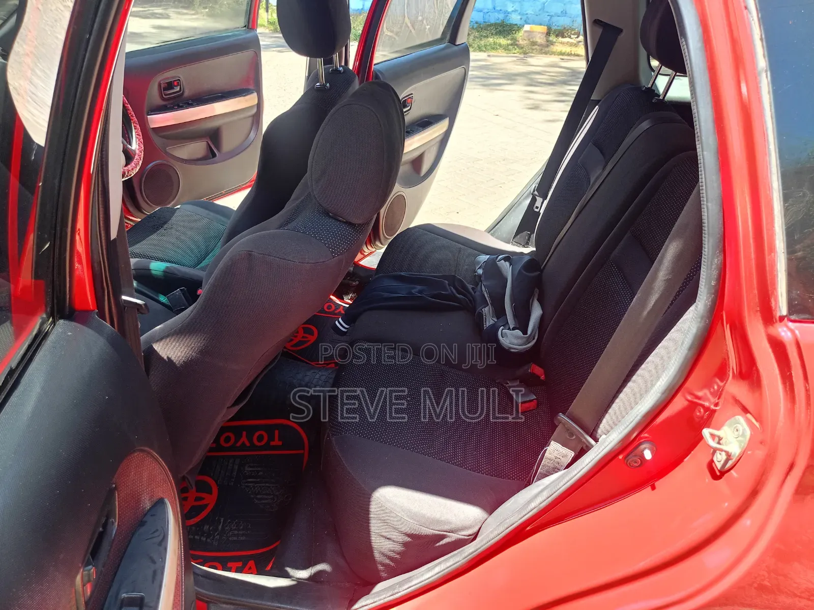 Toyota IST 2004 Red