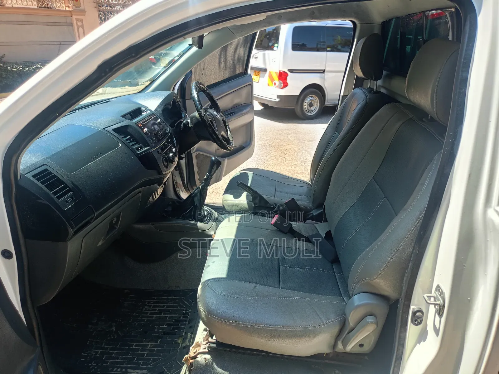 Toyota Hilux 2014 Pearl