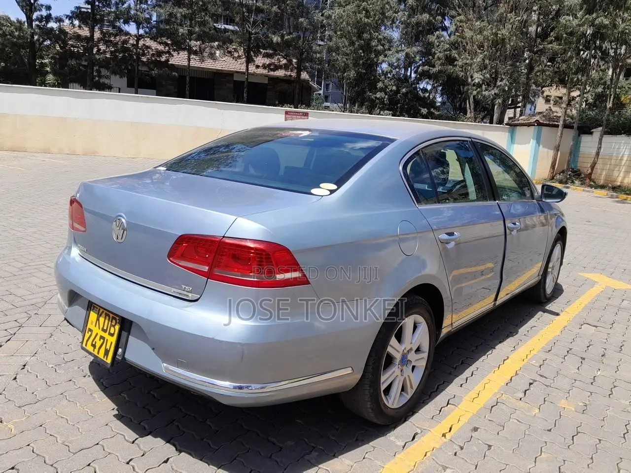 Volkswagen Passat S 2013 Blue