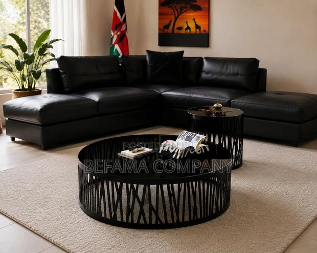 Modern and Exquisite Coffee Table - thumbnail 2