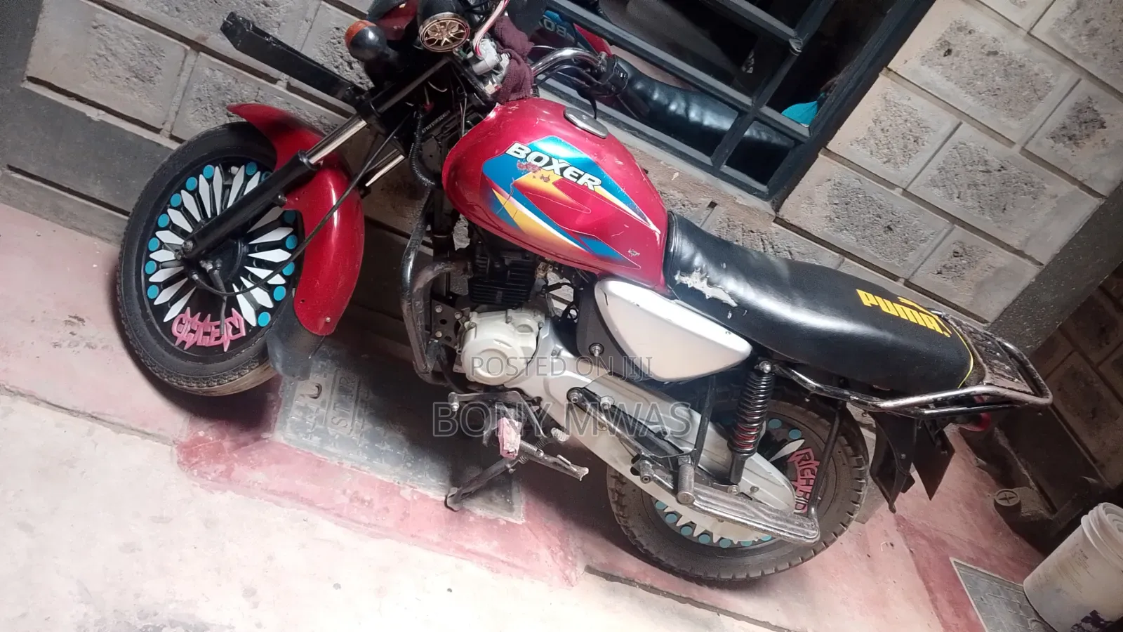 Bajaj Boxer 150 UG 2022 Red
