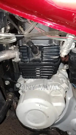 Bajaj Boxer 150 UG 2022 Red