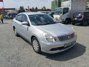 Nissan Bluebird 2014 Silver